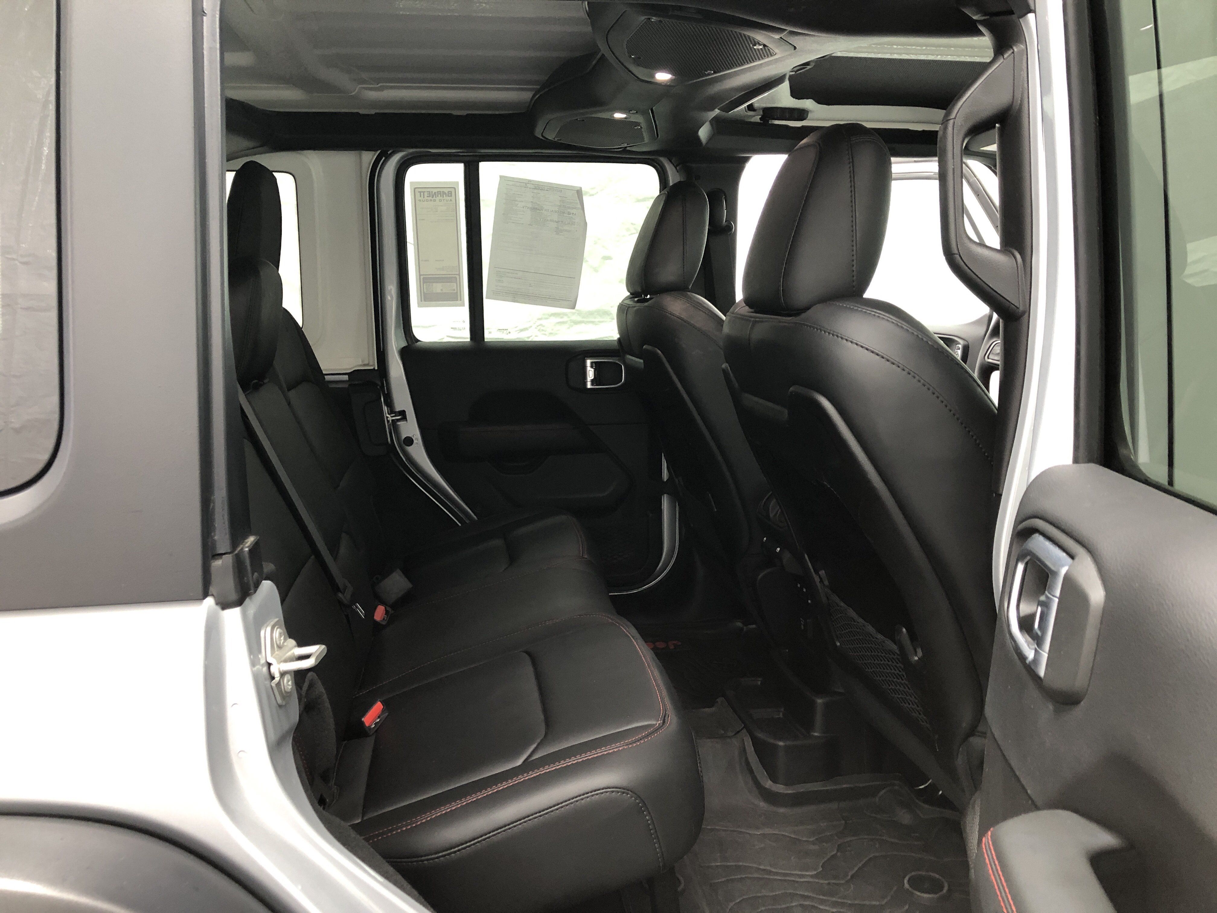 Certified 2024 Jeep Wrangler Unlimited Rubicon w/ Convenience Group AWD/4WD image 11