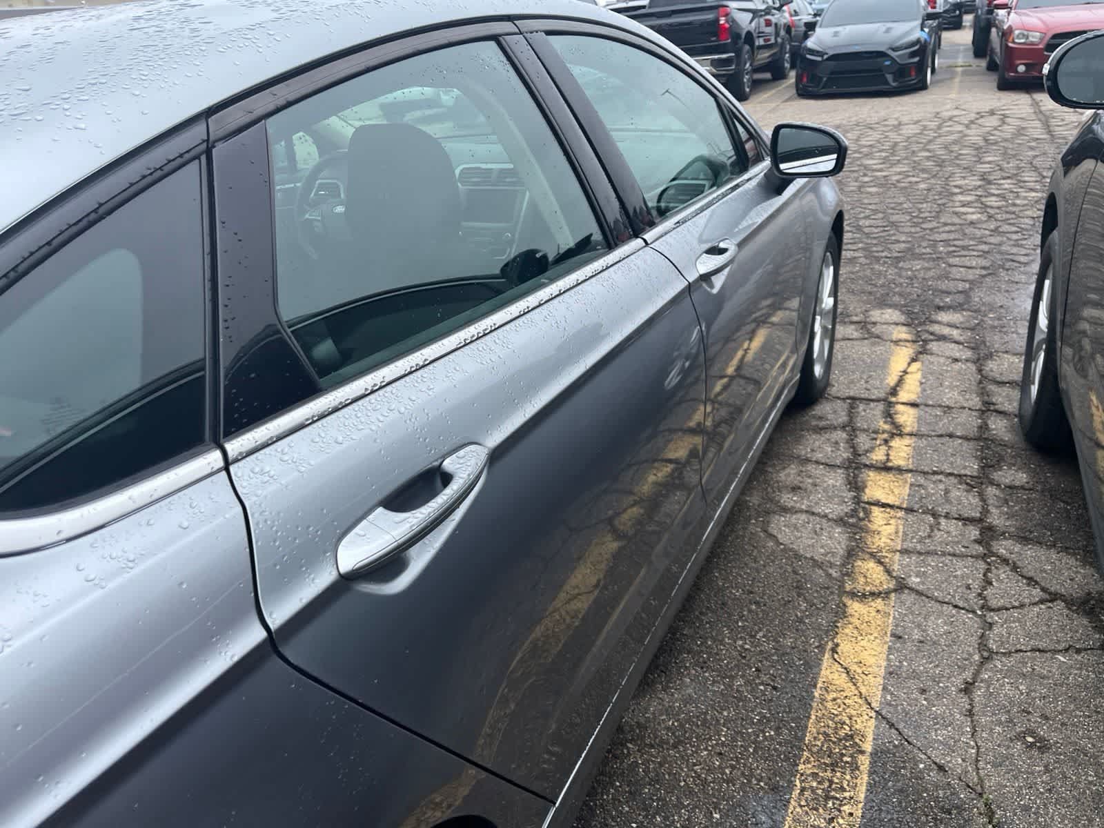 Used 2020 Ford Fusion SE FWD image 16
