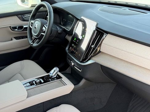New 2026 Volvo XC90 B6 Plus w/ Protection Package Premier AWD/4WD image 11