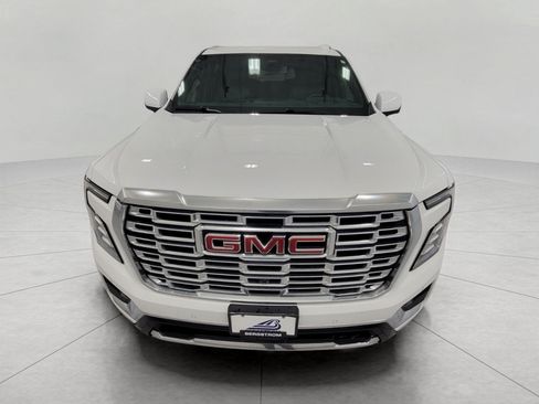 Used 2025 GMC Yukon XL Denali AWD/4WD image 13