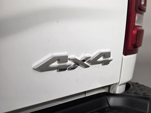 Used 2024 RAM 2500 Laramie w/ Safety Group AWD/4WD image 25