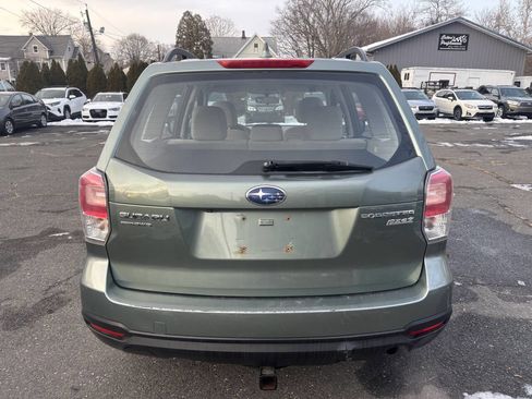 Used 2017 Subaru Forester 2.5i w/ Alloy Wheel Package image 4