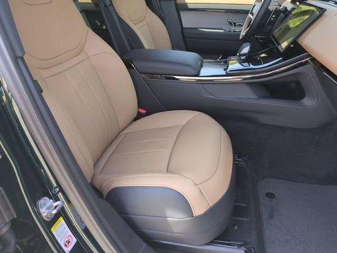 New 2026 Land Rover Range Rover Sport Dynamic SE AWD/4WD image 18