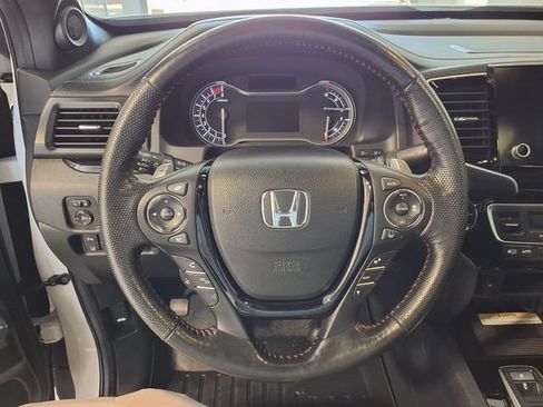 Used 2023 Honda Ridgeline Black Edition image 9