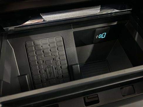 Used 2025 Ford F250 Lariat w/ Lariat Ultimate Package image 25