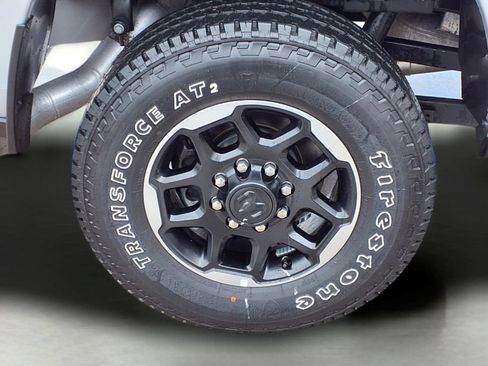 Used 2026 RAM 2500 Laramie AWD/4WD image 9