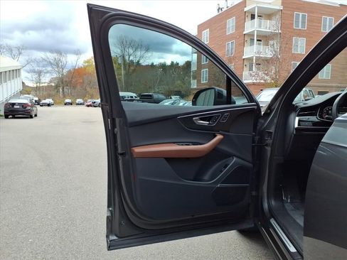 Used 2022 Audi Q7 2.0T Premium Plus w/ Premium Plus Package image 23