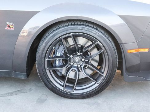 Used 2022 Dodge Challenger R/T Scat Pack RWD image 11