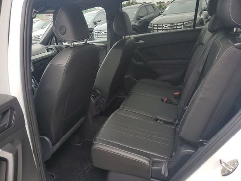 Used 2023 Volkswagen Tiguan SE R-Line FWD image 35