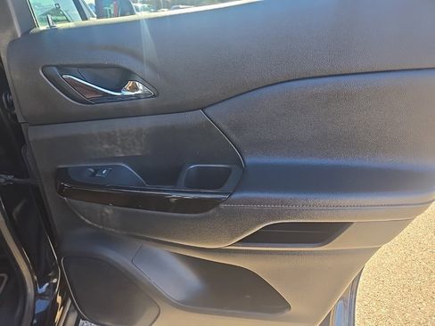 Used 2020 GMC Acadia AT4 w/ GMC Pro Grade Package image 28