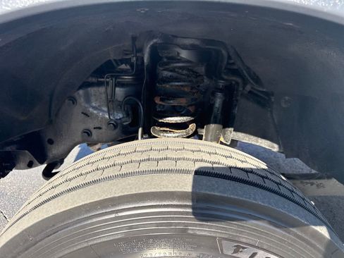 Used 2015 Ford F550 2WD Regular Cab Super Duty image 16
