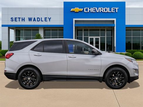 Used 2020 Chevrolet Equinox LS w/ LS Convenience Package image 8