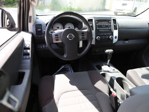 Used 2012 Nissan Frontier PRO-4X AWD/4WD image 13