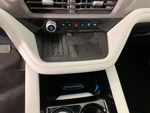 Used 2025 Ford Explorer Platinum w/ LUX Leather Package image 28