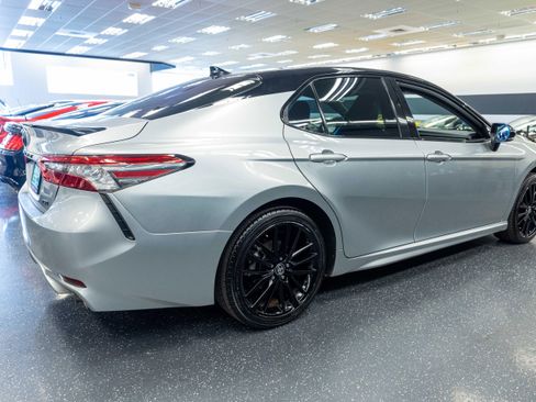 Used 2021 Toyota Camry XSE FWD image 5