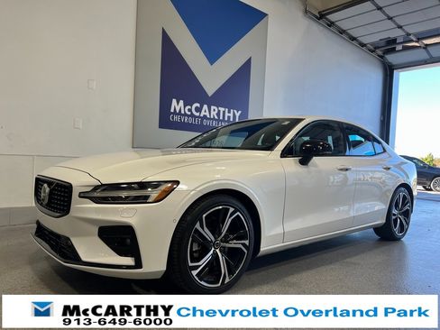 Used 2024 Volvo S60 B5 Plus image 9