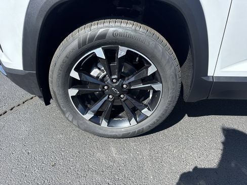 New 2026 Chevrolet Equinox RS w/ Convenience Package III AWD/4WD image 32