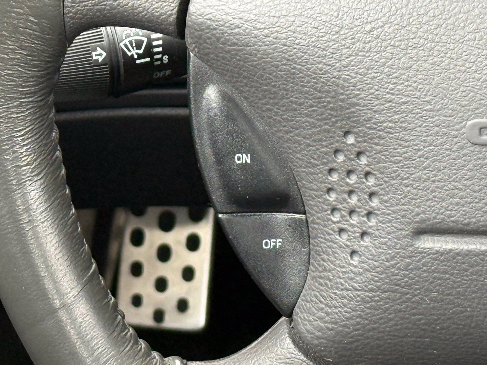 Used 2004 Ford Mustang Cobra RWD image 20