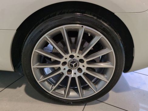 Used 2018 Mercedes-Benz SLC 300 image 11