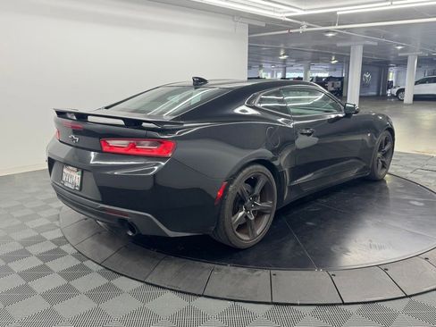 Used 2017 Chevrolet Camaro SS RWD image 5