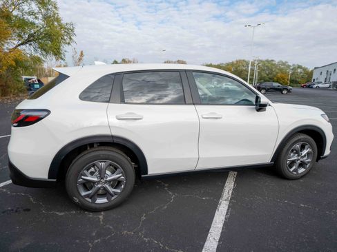 New 2026 Honda HR-V LX image 6