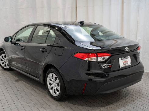 Used 2025 Toyota Corolla LE image 3