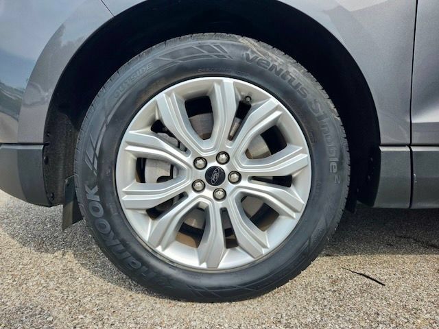 Used 2024 Ford Edge Titanium AWD/4WD image 30