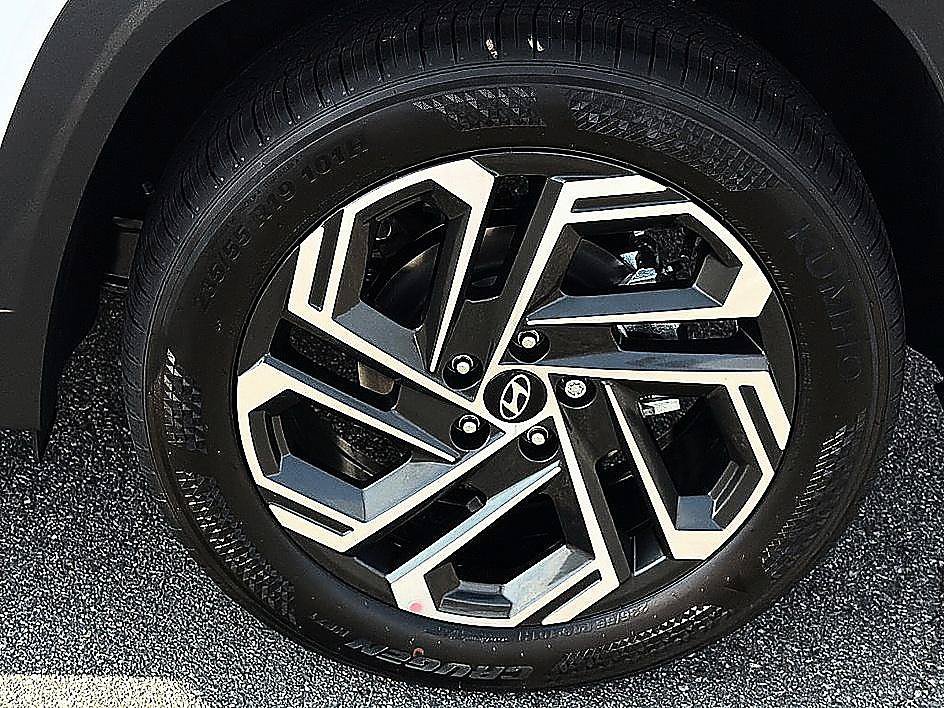 New 2026 Hyundai Tucson SEL Plus FWD image 5