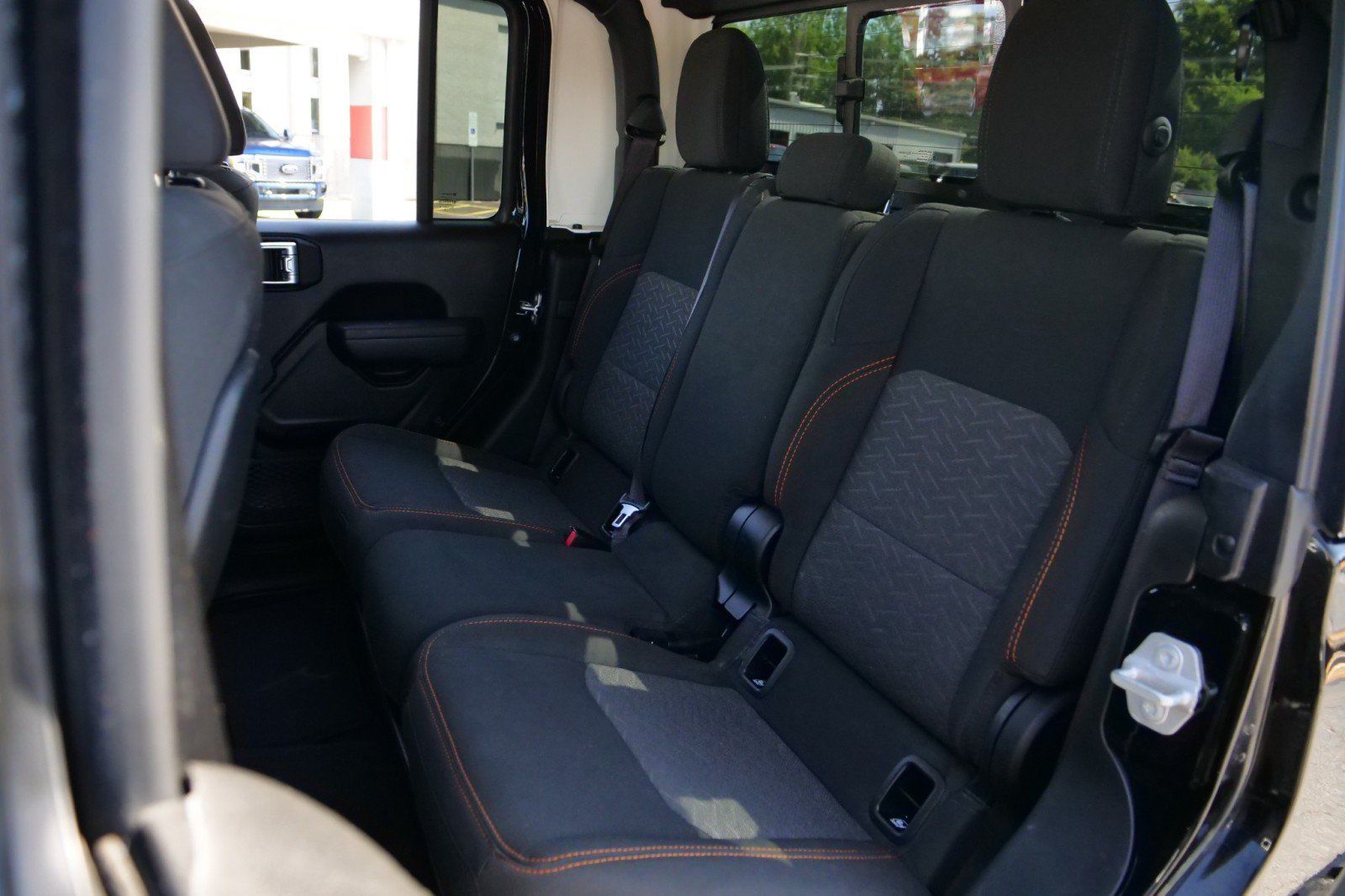 Used 2023 Jeep Gladiator Mojave w/ Cold Weather Group AWD/4WD image 35