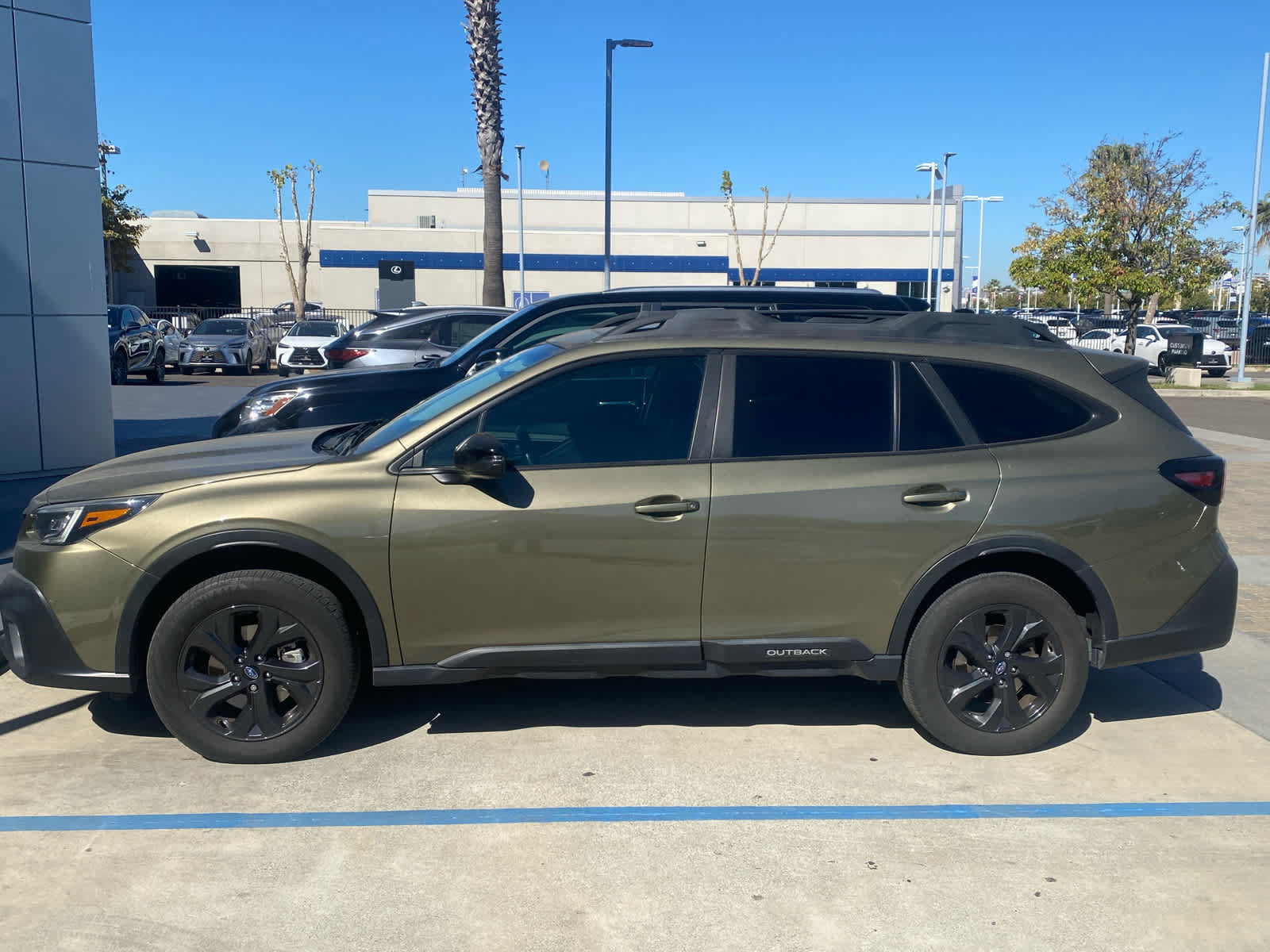 Used 2022 Subaru Outback Onyx Edition XT AWD/4WD image 4