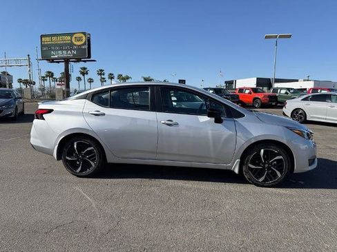 New 2025 Nissan Versa SR w/ Trunk Package FWD image 7