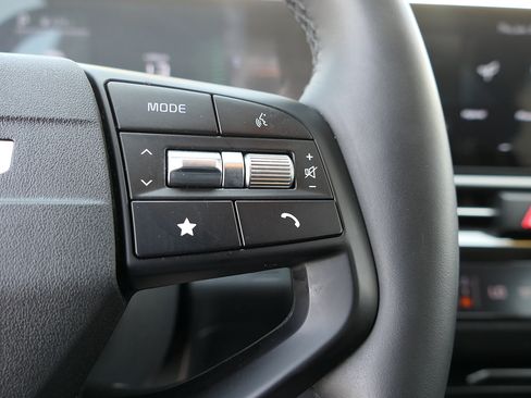 Certified 2026 Kia Sportage LX FWD image 15