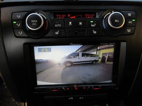 Used 2013 BMW 128i Convertible image 19