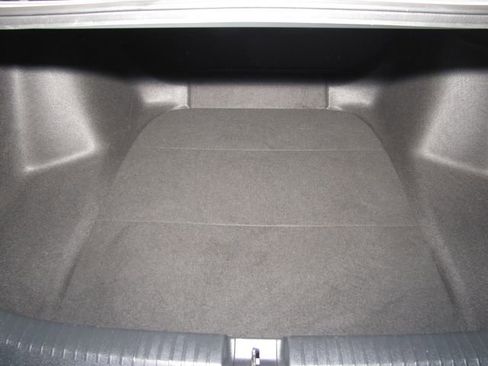 Certified 2025 Honda Accord LX image 15