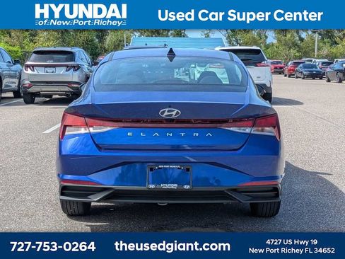 Certified 2023 Hyundai Elantra SEL FWD image 4