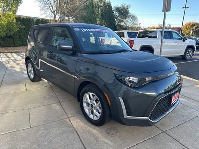 Used 2023 Kia Soul LX w/ LX Technology Package