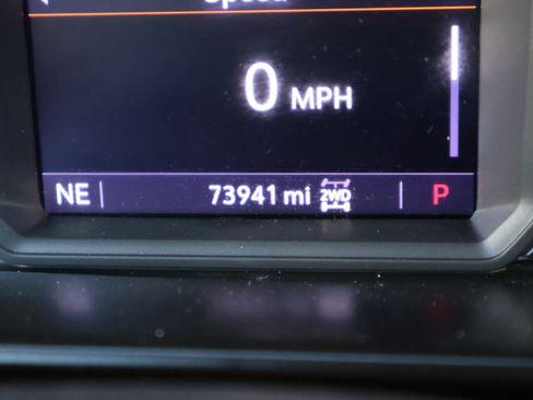 Used 2021 GMC Sierra 1500 SLT image 38