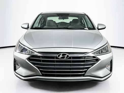 Used 2019 Hyundai Elantra SEL FWD image 2