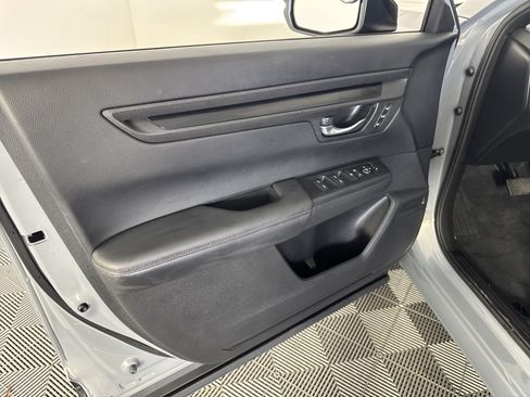 Certified 2025 Honda CR-V Sport-L image 13