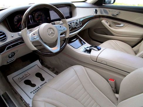 Used 2018 Mercedes-Benz S 560 4MATIC Sedan image 12