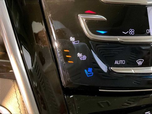 Used 2019 Cadillac Escalade ESV Premium Luxury w/ LPO, Radiant Package AWD/4WD image 37