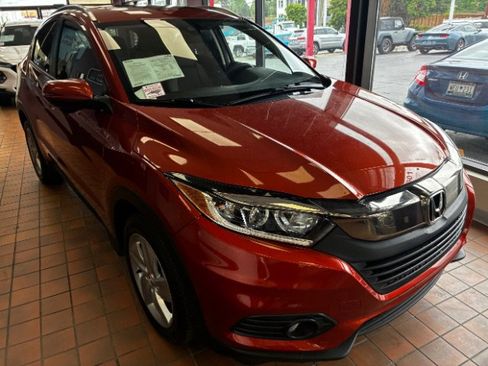 Used 2019 Honda HR-V EX image 1