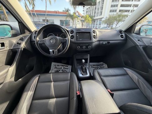 Used 2012 Volkswagen Tiguan SEL image 10