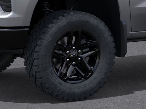 New 2026 Chevrolet Silverado 1500 Custom Trail Boss AWD/4WD image 9