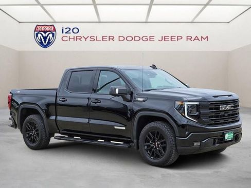 Used 2025 GMC Sierra 1500 Elevation w/ Elevation Premium Package image 1