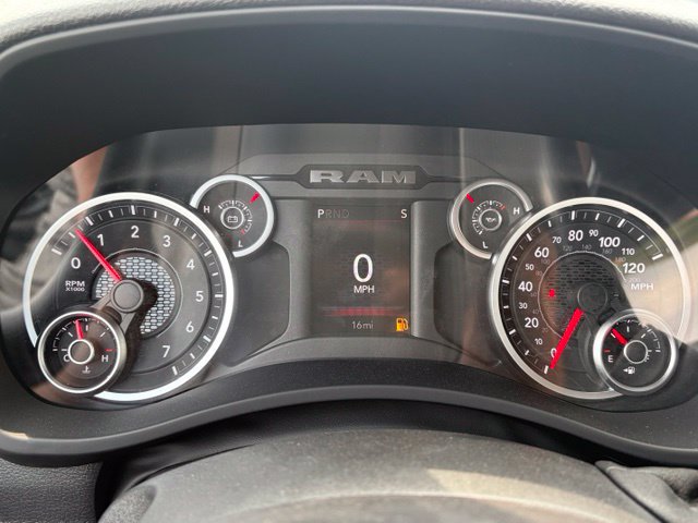 New 2026 RAM 2500 Tradesman w/ Chrome Appearance Group AWD/4WD image 17
