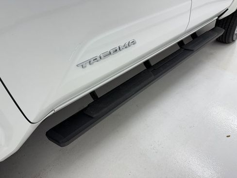Used 2025 Toyota Tacoma SR5 w/ SR5 Upgrade Package image 8