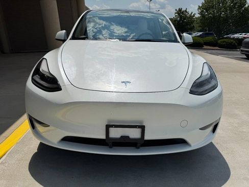 Used 2022 Tesla Model Y Performance AWD/4WD image 2