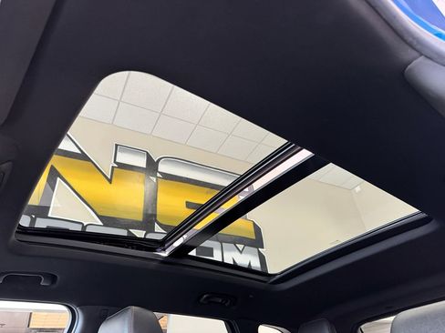 Used 2020 Chevrolet Blazer RS w/ LPO, Floor Liner Package image 37