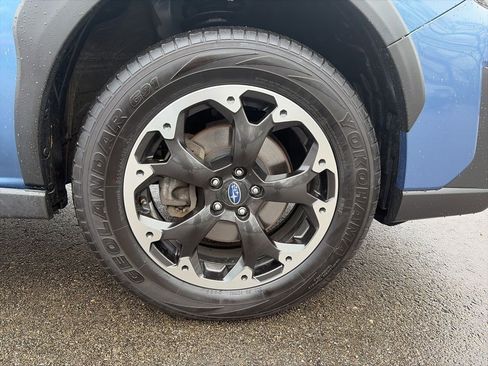 Used 2021 Subaru Crosstrek 2.0i Premium image 12